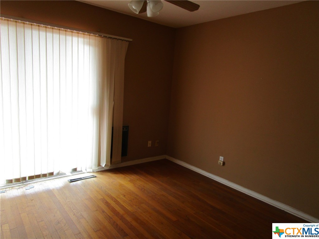 New Braunfels, Texas 78130, United States, 3 Bedrooms Bedrooms, ,2 BathroomsBathrooms,Residential,Pending,73118