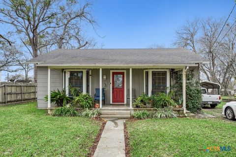 A home in Yoakum