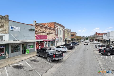 A home in Yoakum