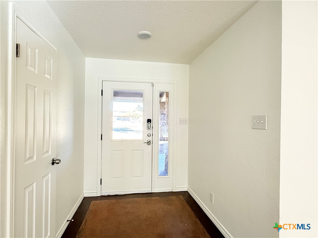 2111 Chinaberry Circle