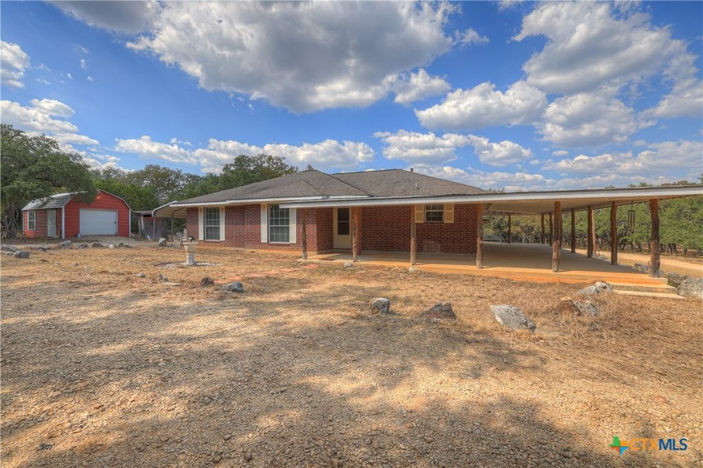 Photo of 2011 Mustang Lane, San Marcos, TX 78666 (MLS # 594511)