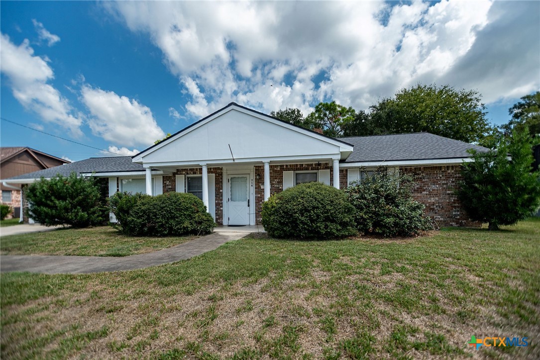 716 Brookhollow Drive