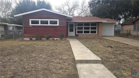 Photo of 3401 Redwood Drive, Victoria, TX 77901 (MLS # 599710)