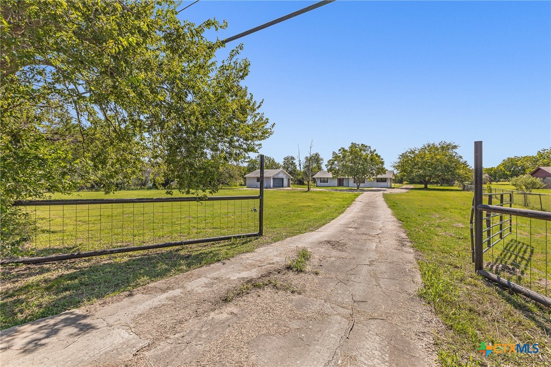 9900 E Trimmier Road