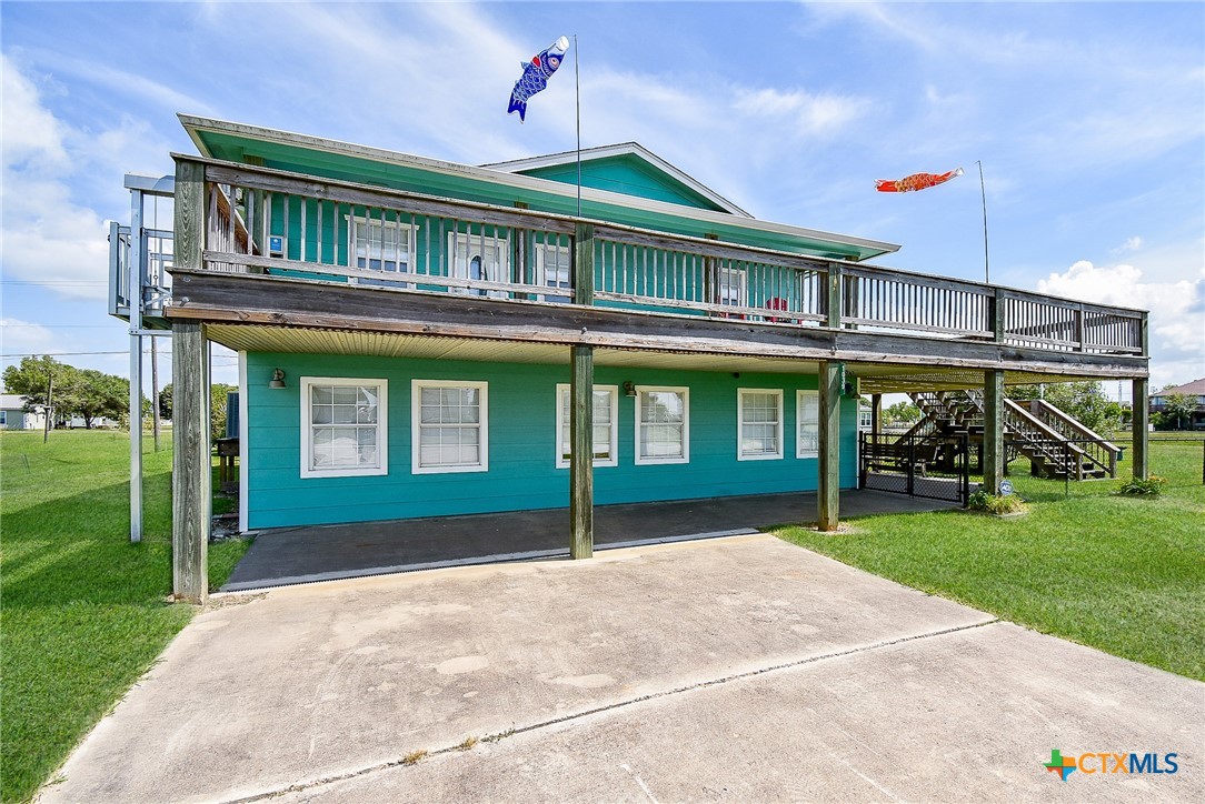 1039 Bayview Drive