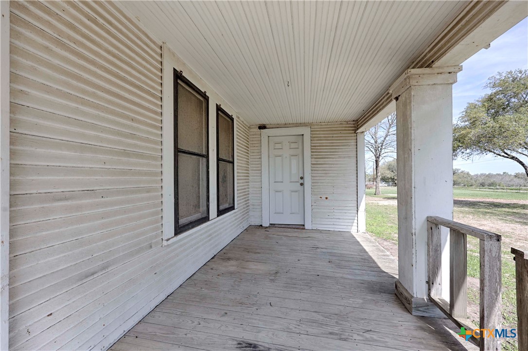 820 W Fairwinds Street