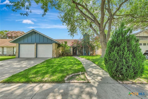 Photo of 106 Rebecca Lane, Victoria, TX 77901 (MLS # 617939)