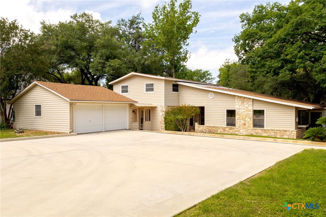 Photo 1 of 48 — 92 Turtle Lane, Seguin, TX 78155
