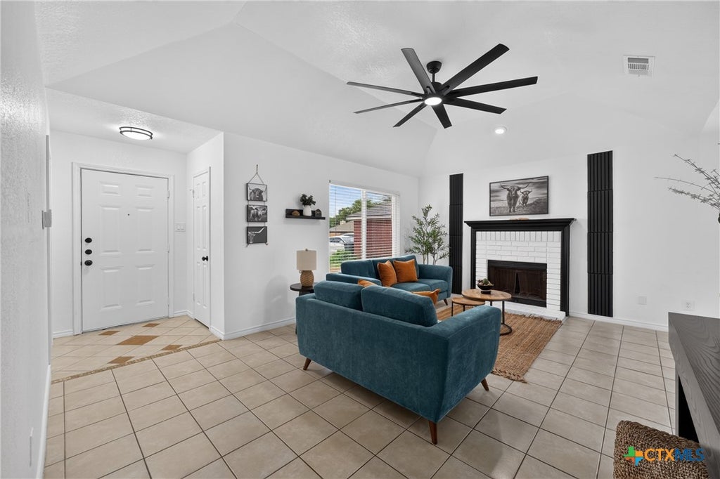 Photo of 607 Lisa Lane, Killeen, TX 76543 (MLS # 627266)