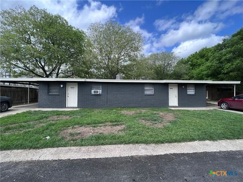 Photo of 1013 Hackberry Street #B, San Marcos, TX 78666 (MLS # 604422)
