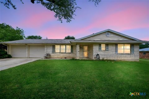 Photo of 3406 Elk Trail, Temple, TX 76504 (MLS # 611975)
