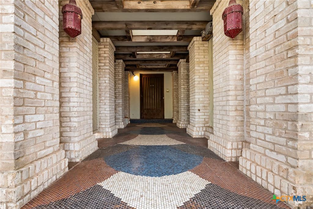 Photo of 1049 Allen Avenue, New Braunfels, TX 78130 (MLS # 602999)