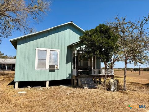 2944 State Highway 111 Yoakum TX 77995