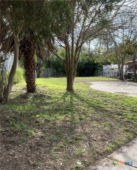 717 Blyth Road Victoria TX 77904