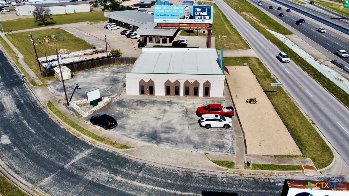 300 W Central Texas Expressway