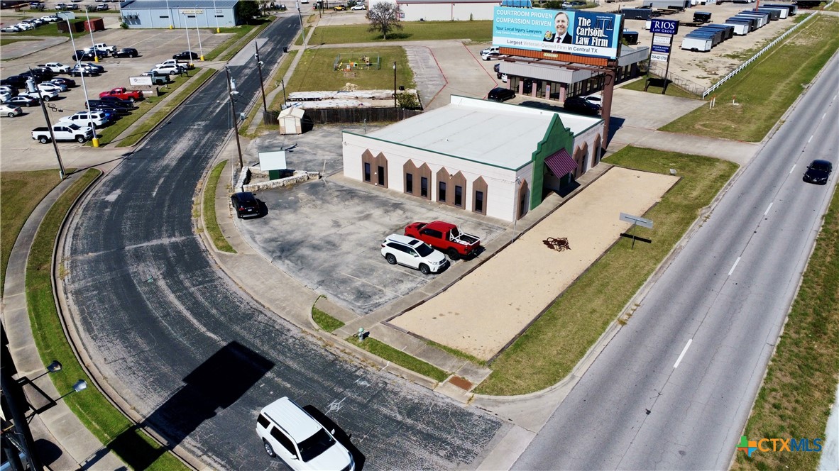 300 W Central Texas Expressway