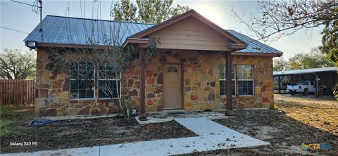 414 Harl Street Pleasanton TX 78064