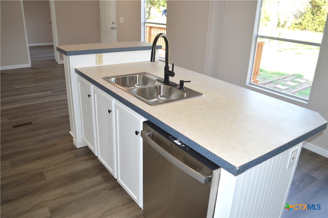 400 Saratoga Springs Place