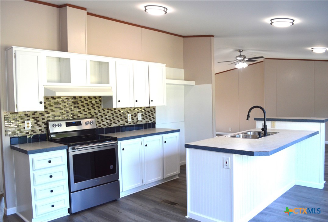 400 Saratoga Springs Place