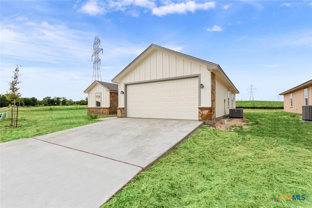 1022 Nacogdoches Drive