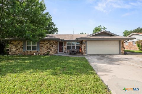 Photo of 2910 Cypress Drive, Killeen, TX 76543 (MLS # 615889)