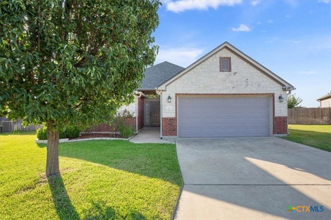 Photo of 1421 Neuberry Cliffe, Temple, TX 76502 (MLS # 626083)