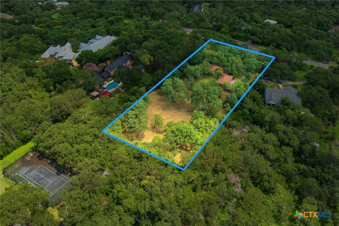304 Hill Country Lane