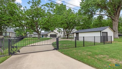 1309 E Zipp Road New Braunfels TX 78130