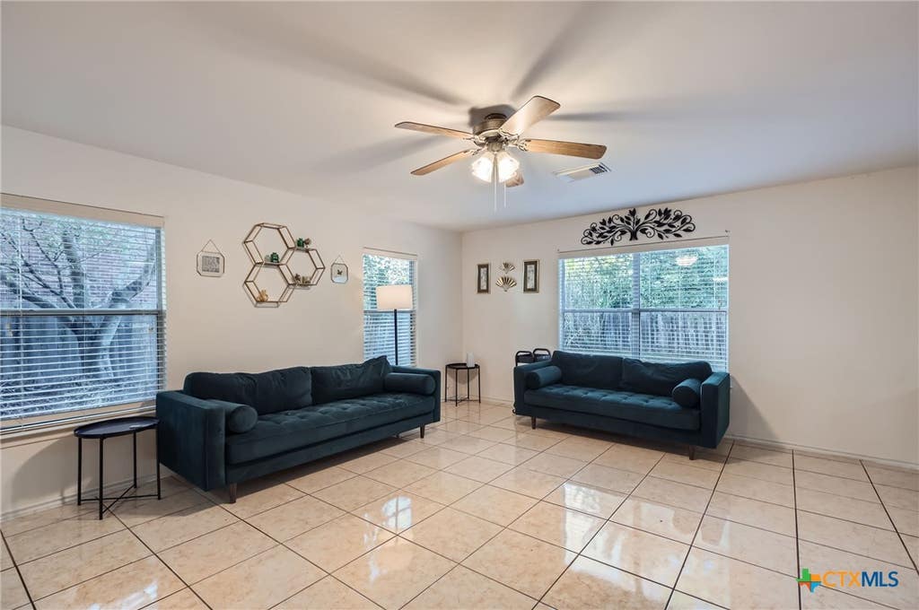Photo of 1049 Stone Trail, New Braunfels, TX 78130 (MLS # 622403)