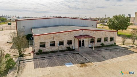 8331 Lone Tree Road Victoria TX 77905