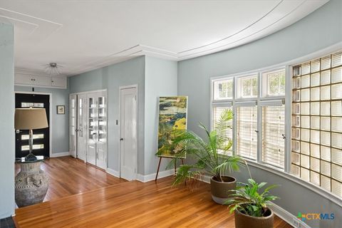 A home in Lockhart