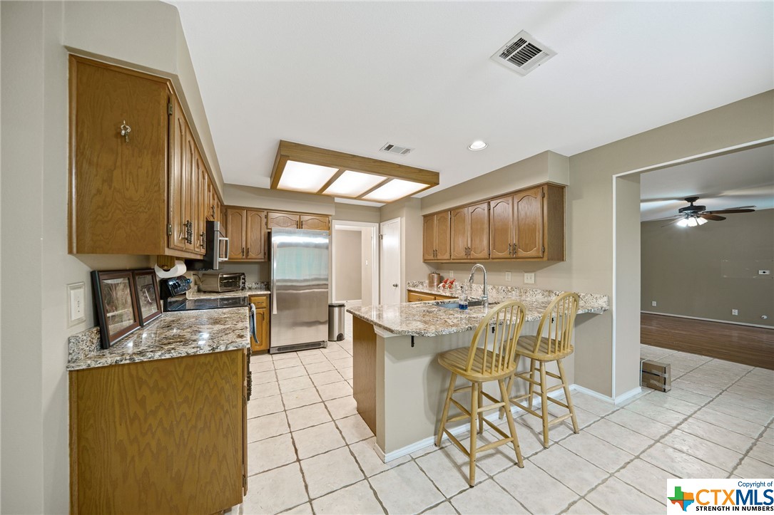 5462 Circle Oak Drive