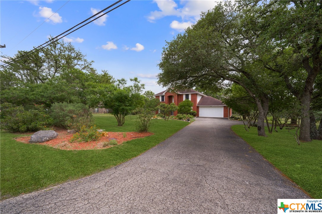 5462 Circle Oak Drive