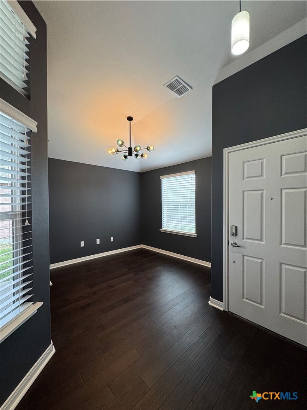 Photo of 210 Yellowstone Drive, Victoria, TX 77904 (MLS # 608763)