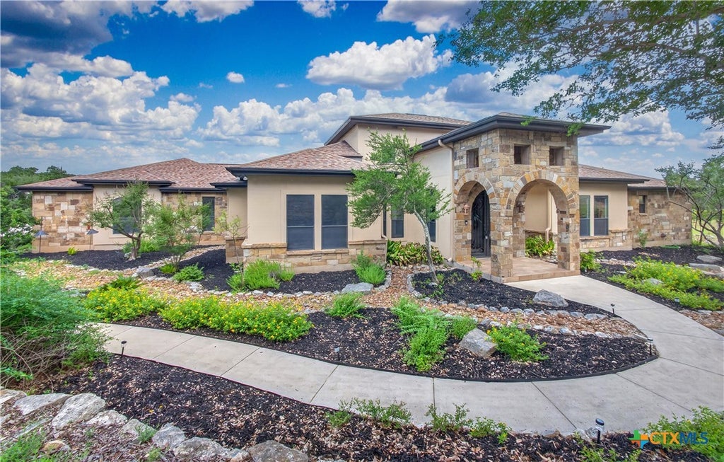 Photo of 2131 Owl Branch, Canyon Lake, TX 78133 (MLS # 621704)