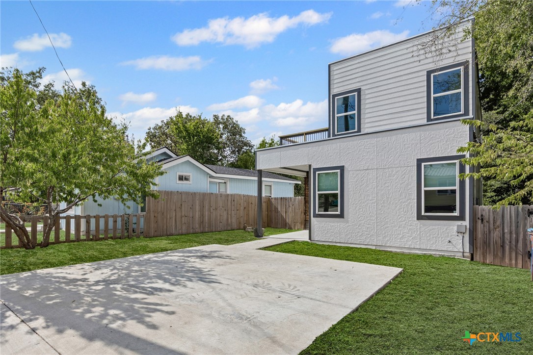 813 Chihuahua Street