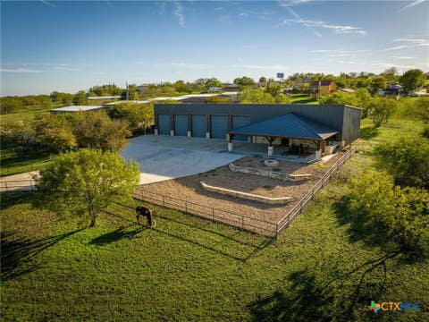Photo of 148 Lakecreek Drive, New Braunfels, TX 78130 (MLS # 620706)
