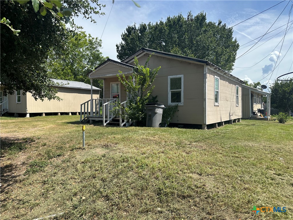 Photo 1 of 11 — 808 S Cameron Street Unit A, Victoria, TX 77901