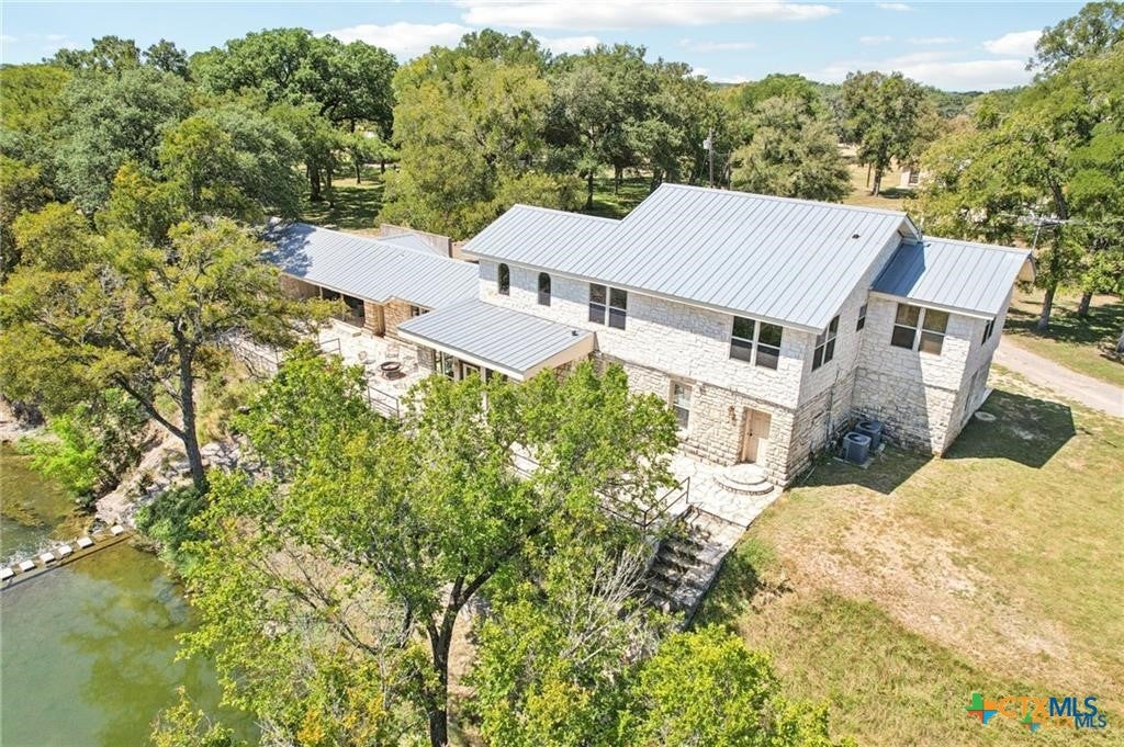 190 Private Road 3011