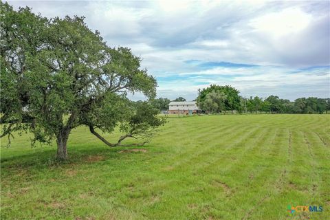 A home in Hallettsville