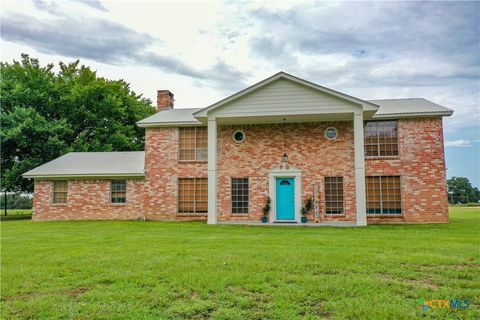 A home in Hallettsville