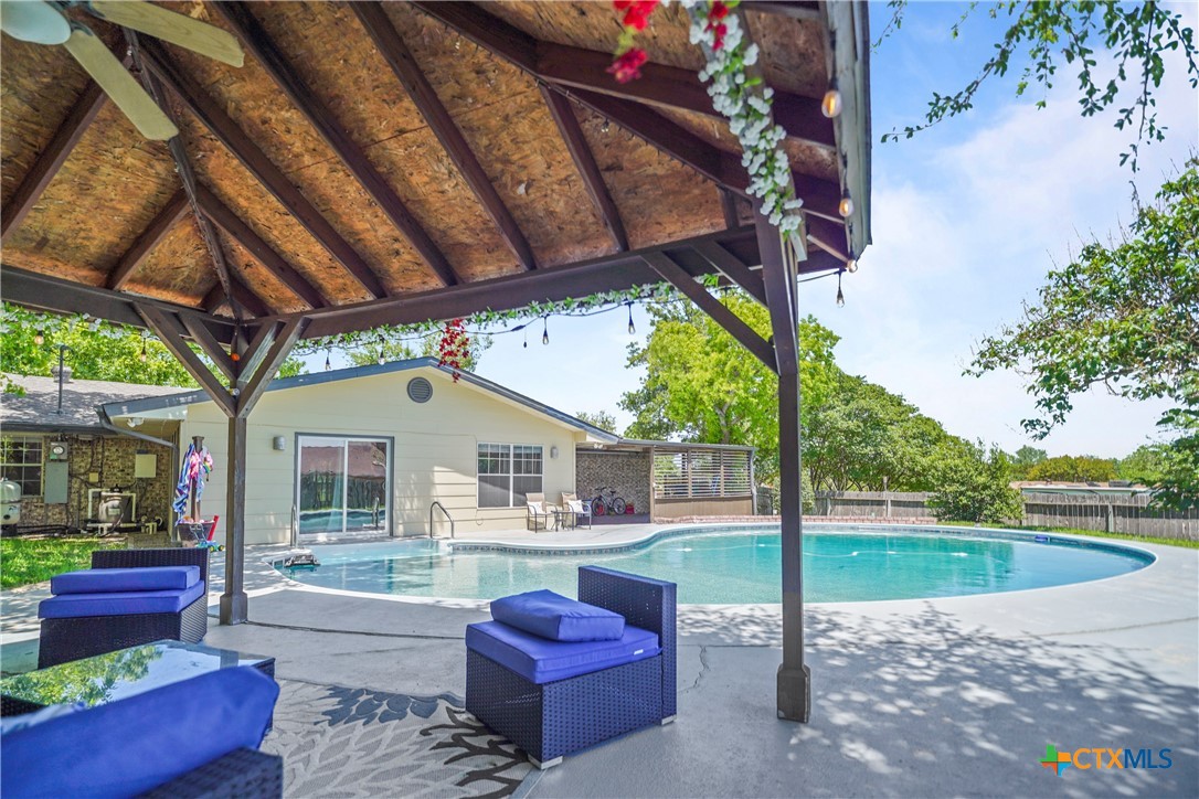 731 Verna Lee Boulevard