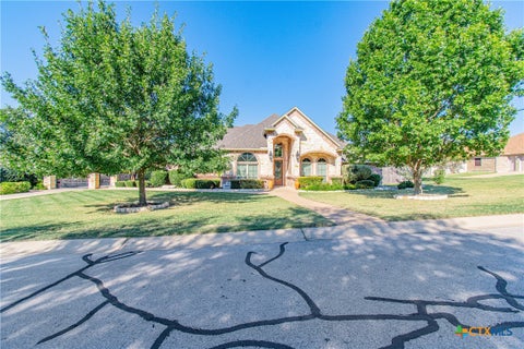 Photo of 300 Eagle Landing Drive, Belton, TX 76513 (MLS # 628227)