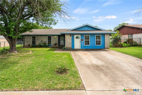 Photo of 1408 Edgefield Street, Killeen, TX 76549 (MLS # 602712)