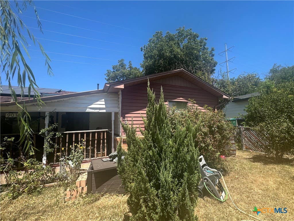 Photo of 903 Chalk Street, Copperas Cove, TX 76522 (MLS # 623073)