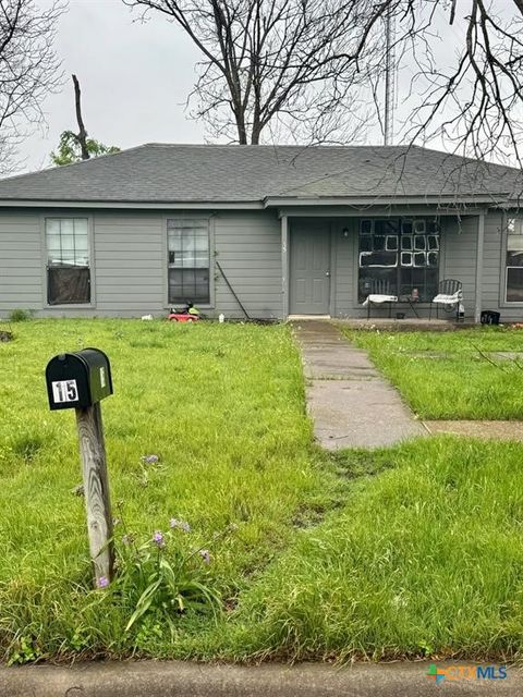 Photo of 15 S 19th Street, Temple, TX 76504 (MLS # 608834)