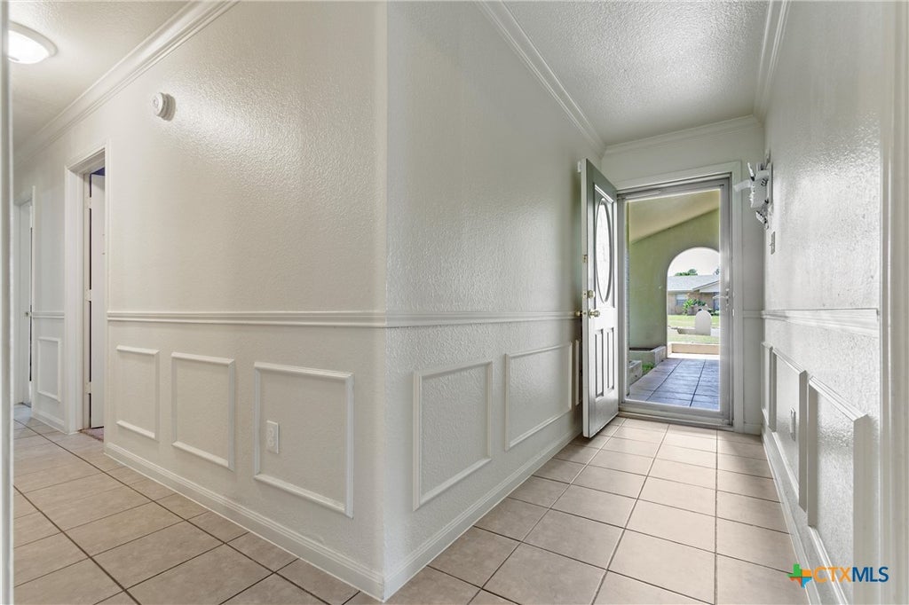Photo of 1509 West Lane, Killeen, TX 76549 (MLS # 616903)