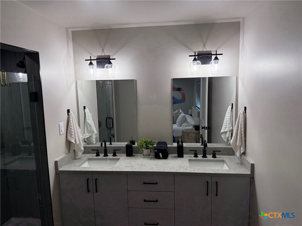 Canyon Lake, Texas 78133, United States, 3 Bedrooms Bedrooms, ,2 BathroomsBathrooms,Residential,Active,240727