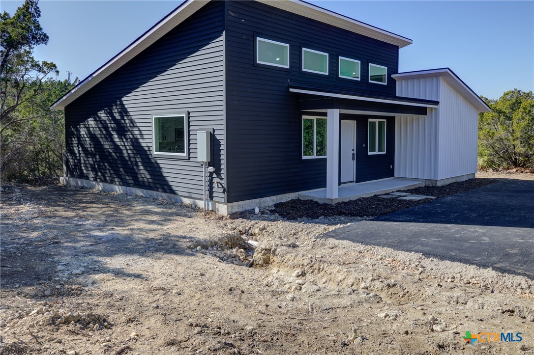 Canyon Lake, Texas 78133, United States, 3 Bedrooms Bedrooms, ,2 BathroomsBathrooms,Residential,Active,240727