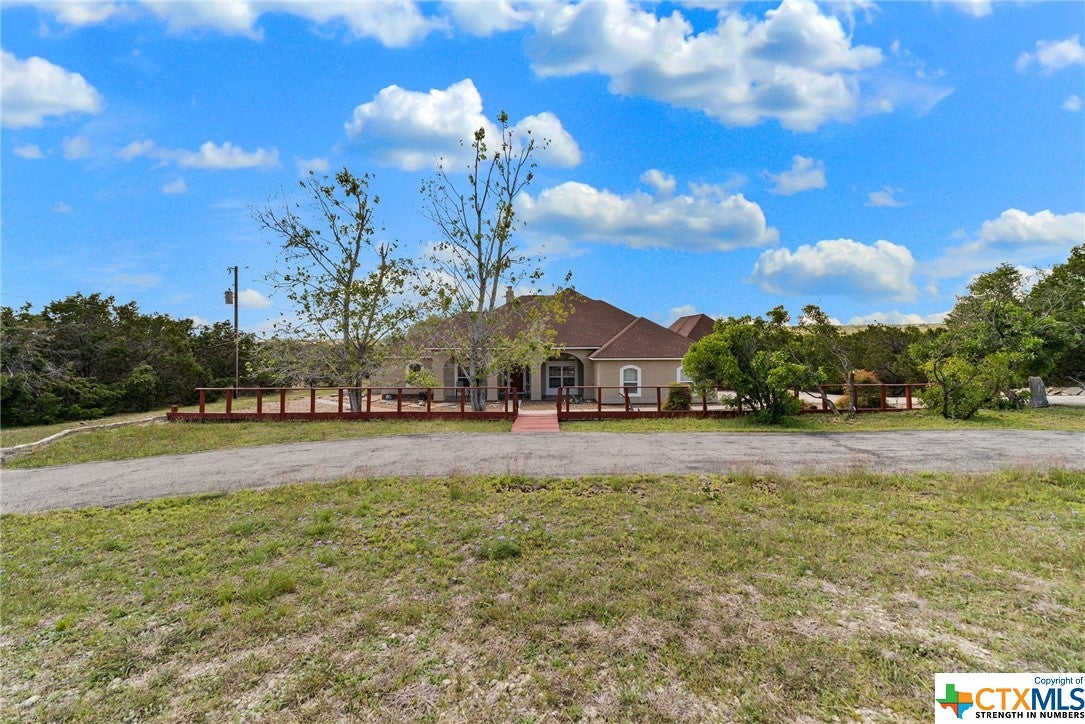 Photo 1 of 31 — 221 Lipizzan Lane, Spring Branch, TX 78070